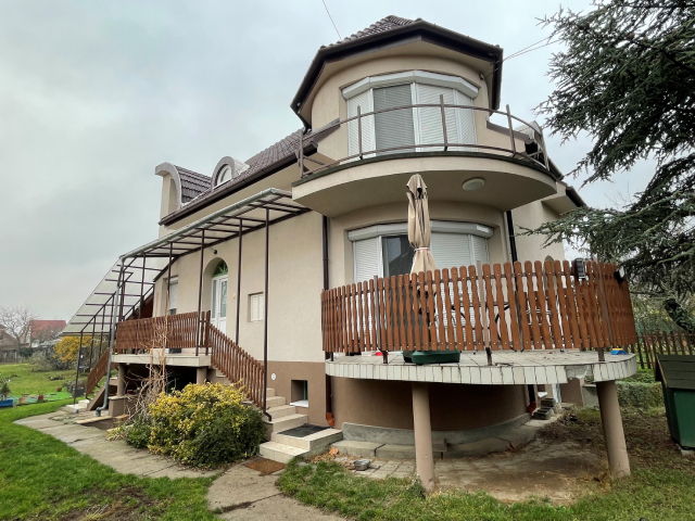 Fűtés és használati melegvíz korszerűsítés Budapest, XXII. kerületi családi ház